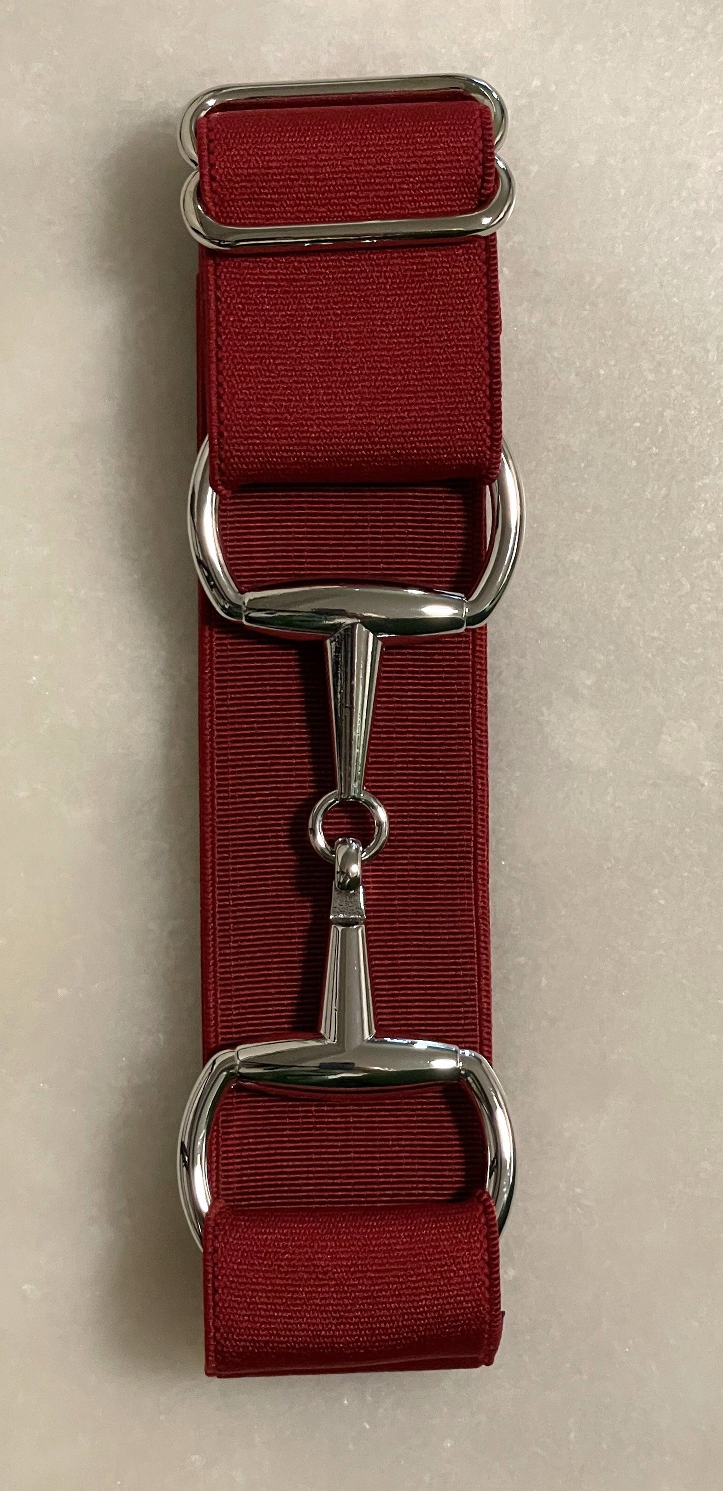 Snaffle bit belt red / silver